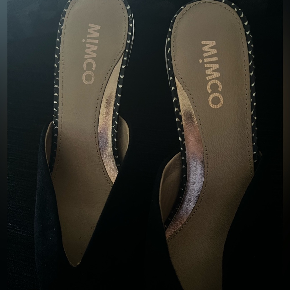 NWOT Mimco suede heels. New not with box Size 36. Black! Heels have gold design. - Picture 9 of 14